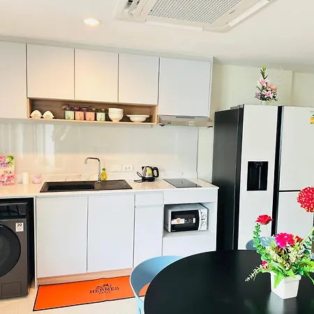 New Ekamai Thonglor Luxury Home Near 711, Bts, Mall