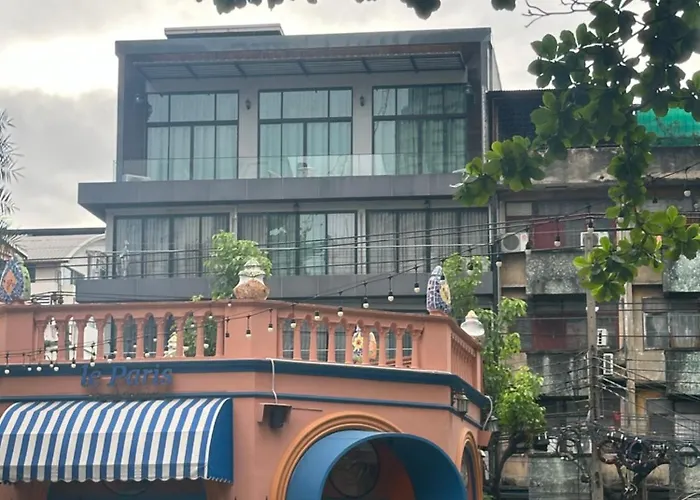 Apartment New Ekamai Thonglor Luxury Near 711, Bts, Mall *