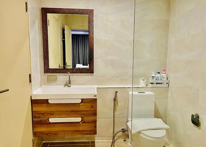 Apartment New Ekamai Thonglor Luxury Near 711, Bts, Mall Bangkok